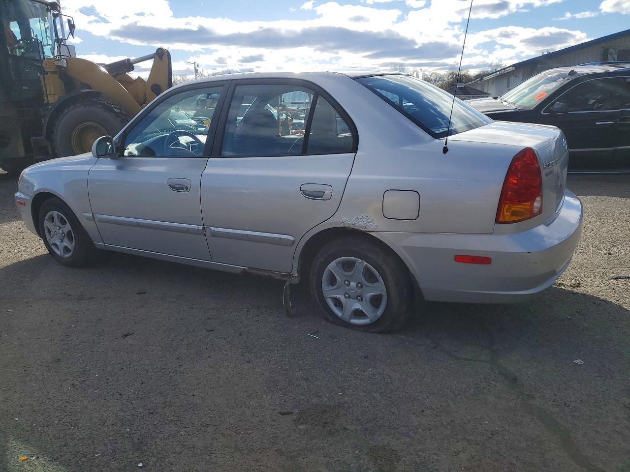 2005 Hyundai Accent Gls - Image 2