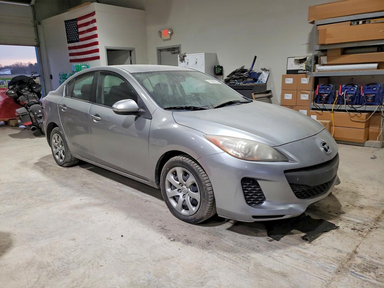 2013 Mazda 3 I - Image 4