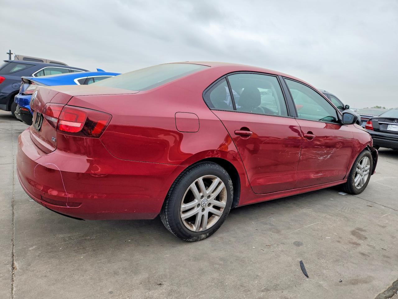 2018 Volkswagen Jetta S - Фото 3