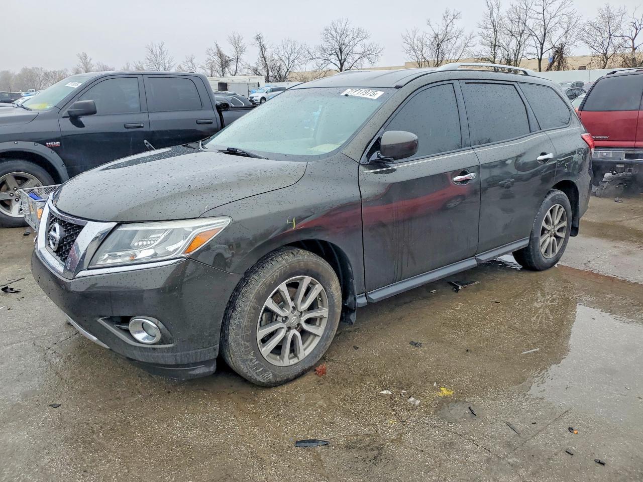 2015 Nissan Pathfinder Sv