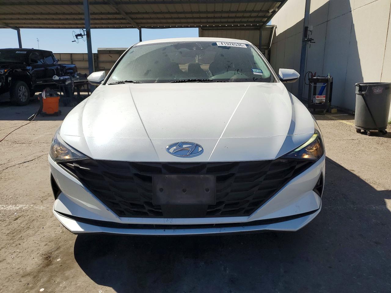 2023 Hyundai Elantra Sel - Фото 5