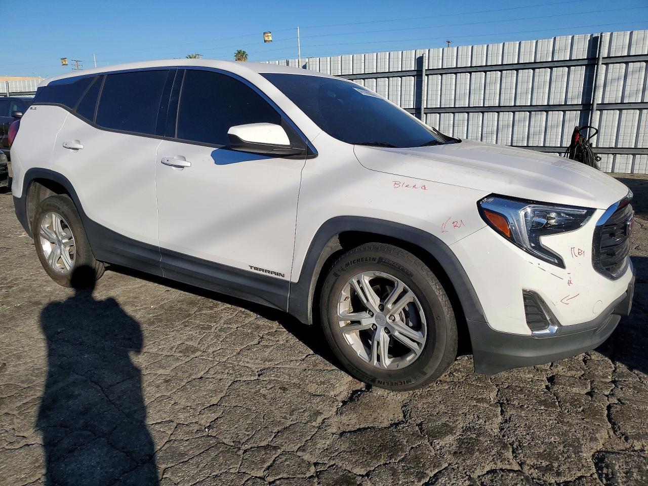 2020 GMC Terrain Sle - Image 4