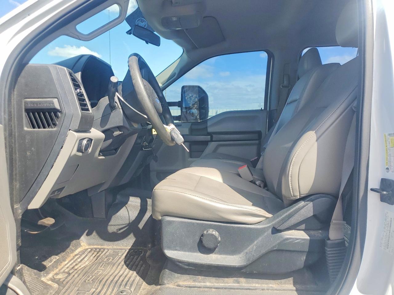 2017 Ford F250 Super Duty - Фото 7