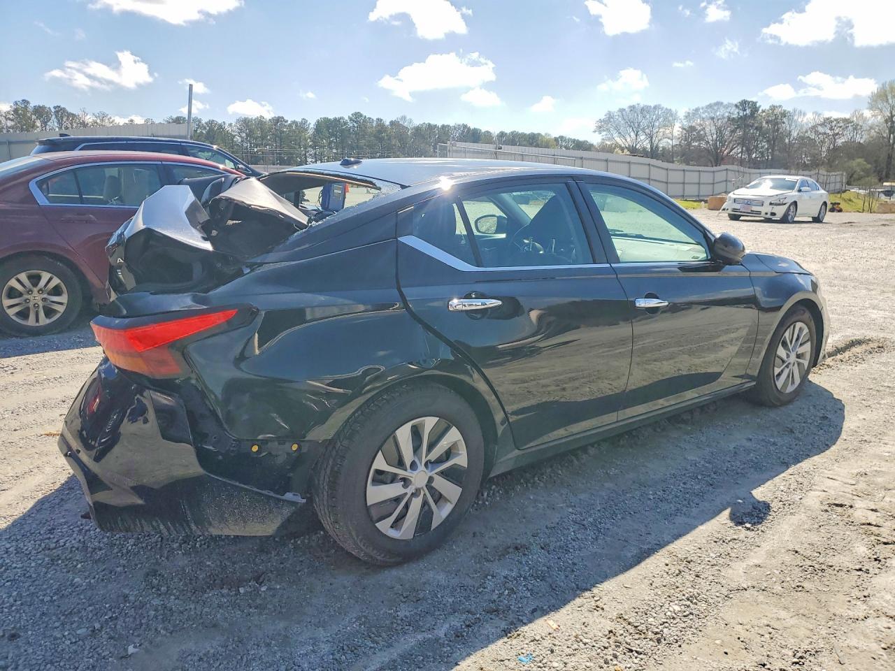 2020 Nissan Altima 2.5 S - Image 3