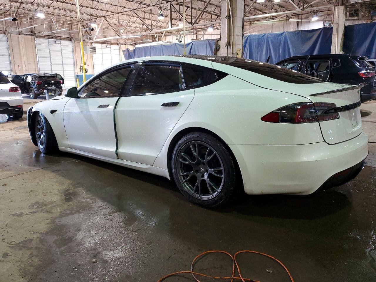 2022 Tesla Model S - Image 2