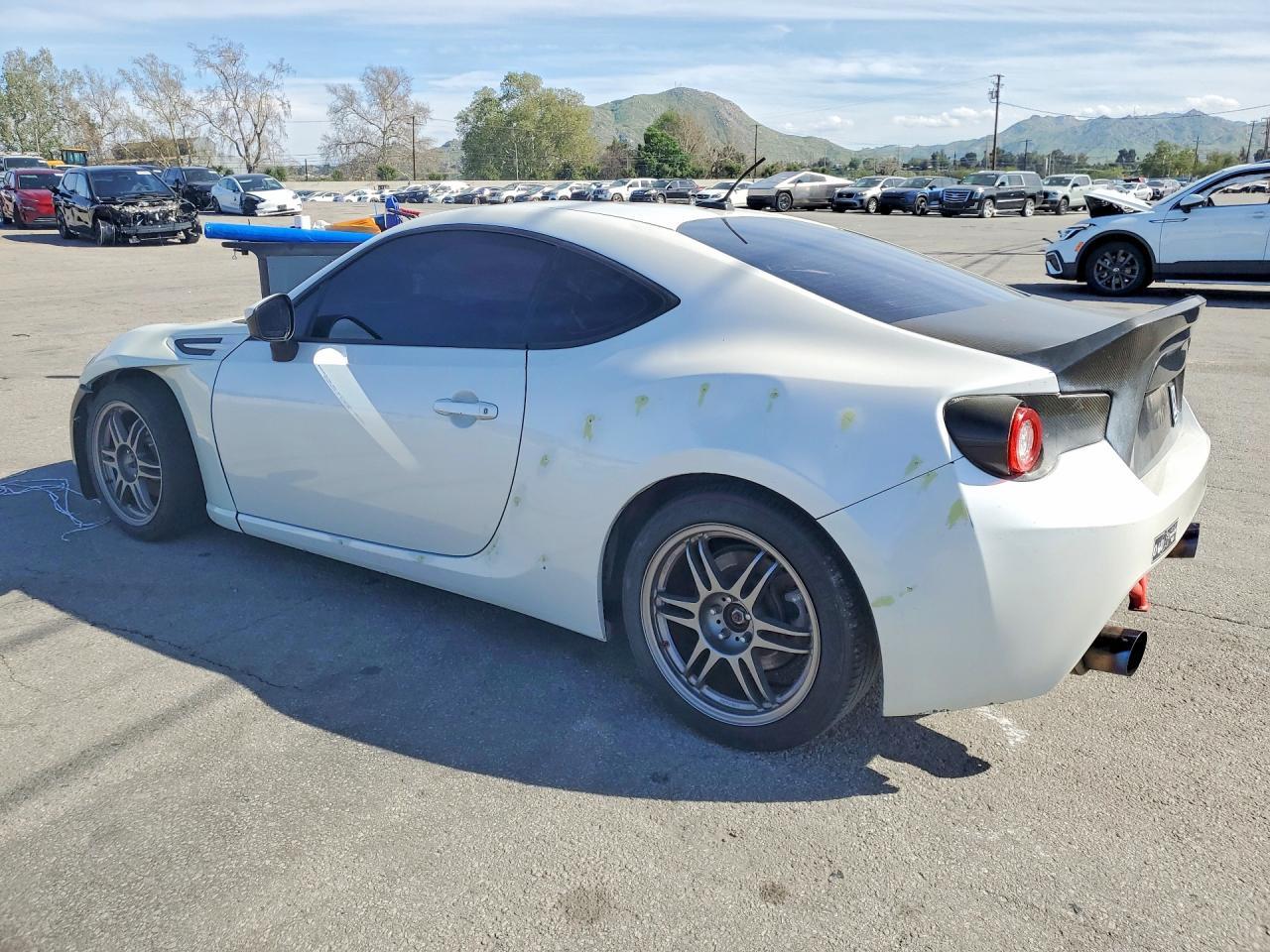 2013 Subaru Brz 2.0 Premium - Фото 2