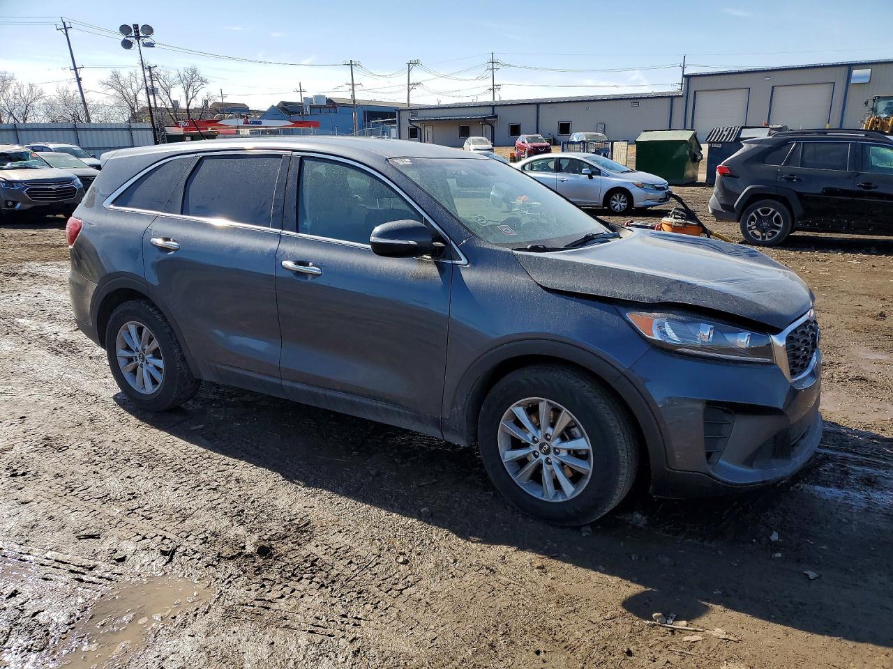 2020 Kia Sorento L - Image 4