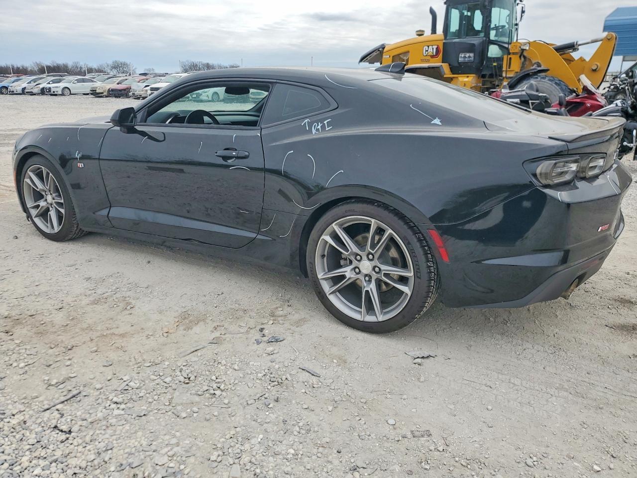 2023 Chevrolet Camaro Ls - Фото 2