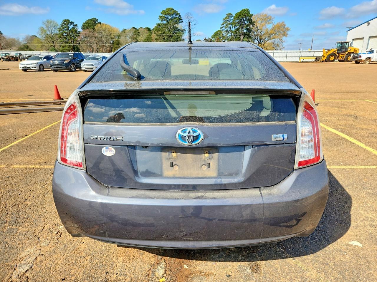 2015 Toyota Prius Two - Image 6