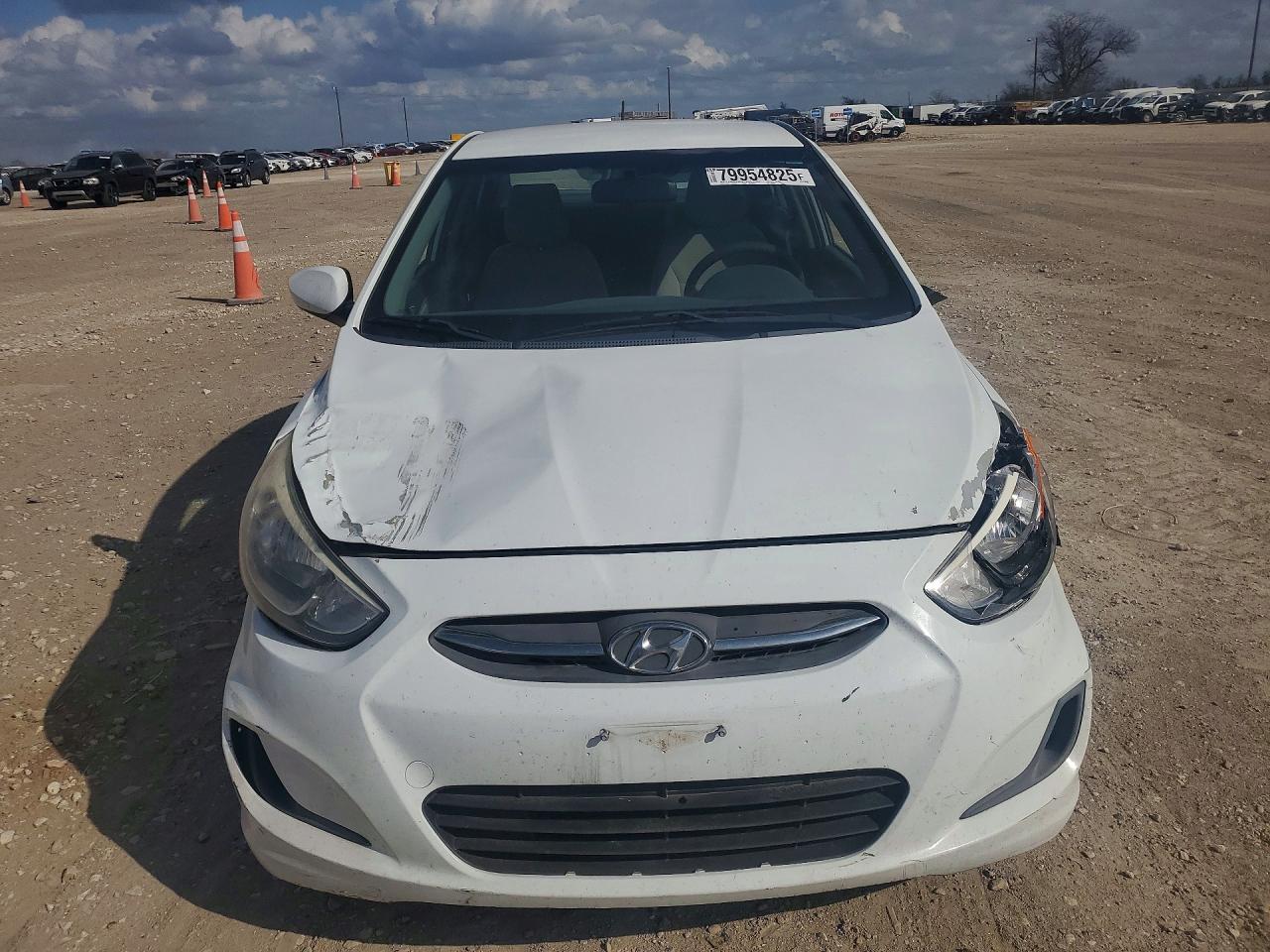 2016 Hyundai Accent Se - Image 5