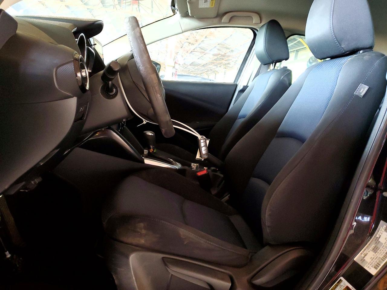 2017 Toyota Yaris Ia Base - Фото 7