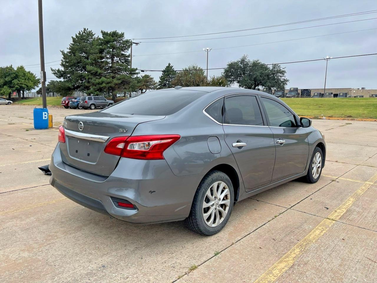 2019 Nissan Sentra Sv - Фото 4
