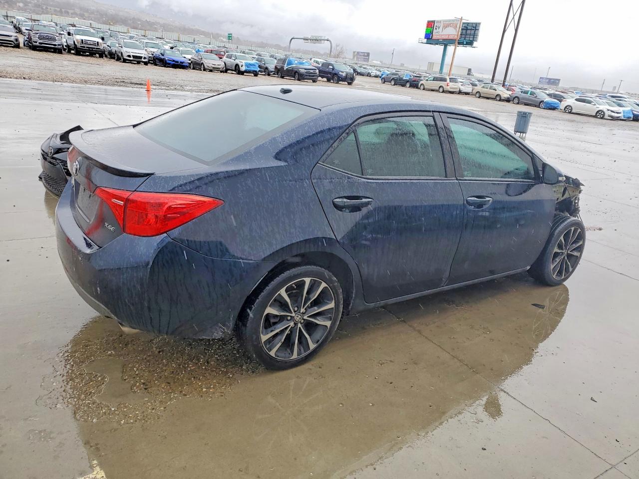 2017 Toyota Corolla Xse - Image 3