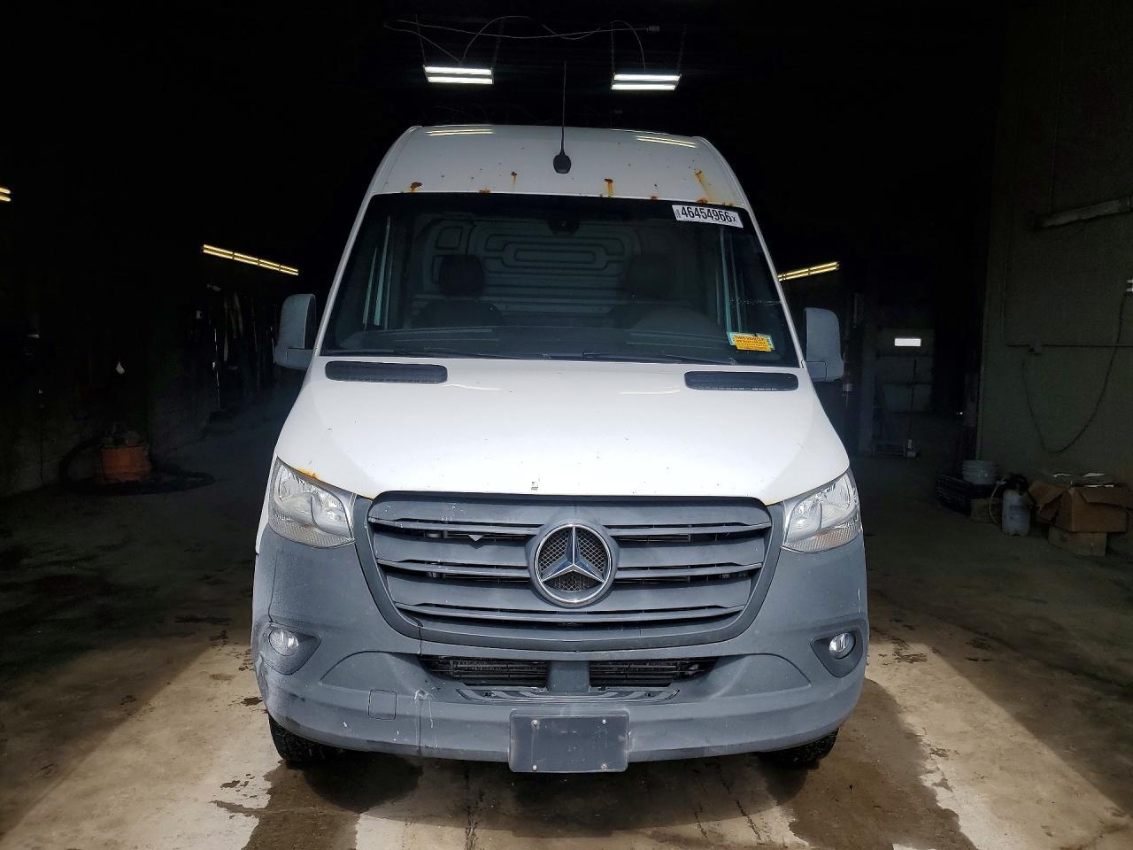 2019 Mercedes Benz Sprinter 2500 Delivery Van - Фото 5