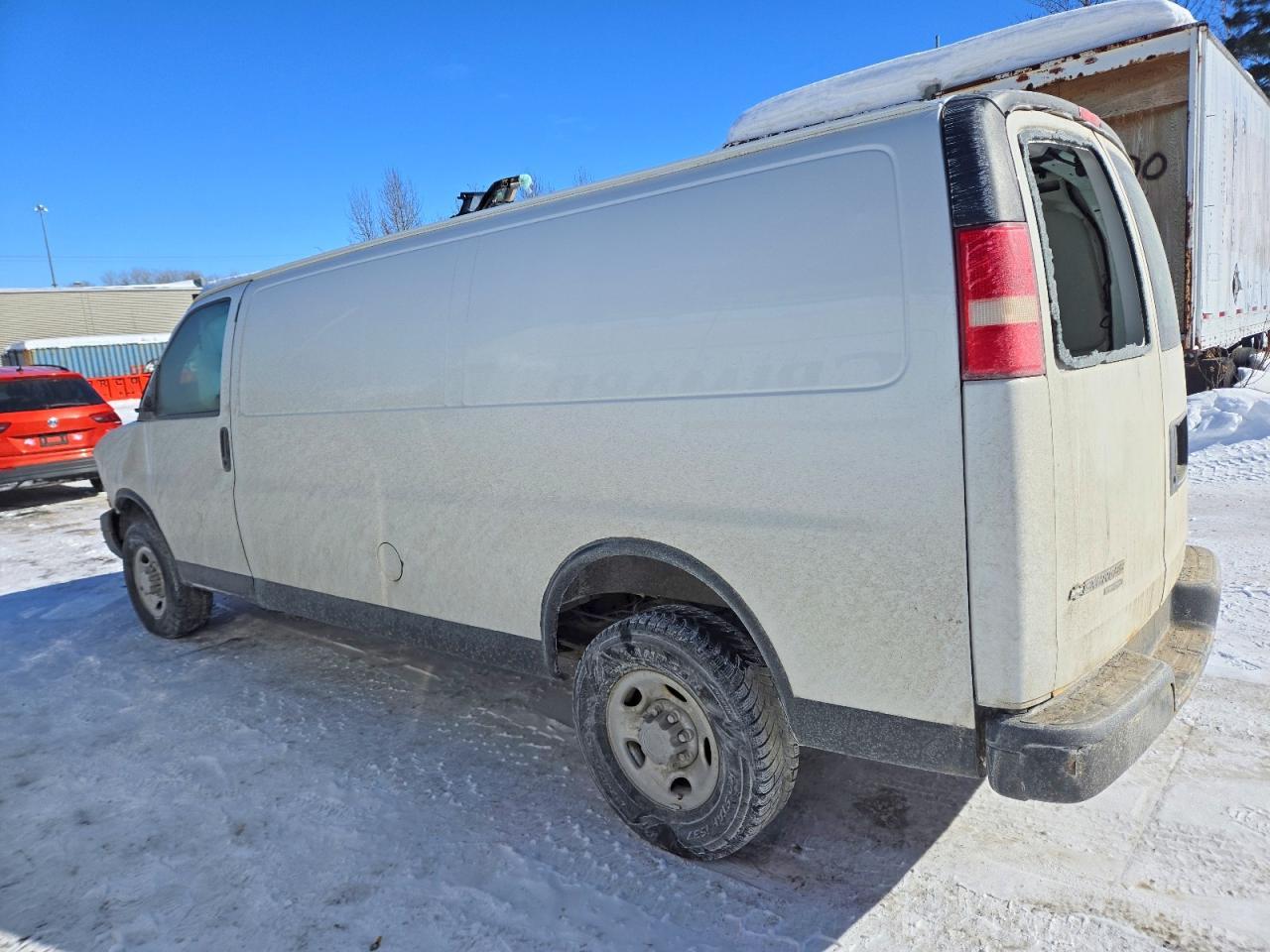 2015 Chevrolet Express G2500 - Image 2