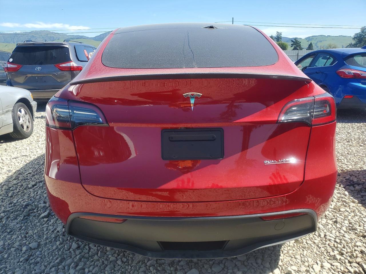 2023 Tesla Model Y - Image 6