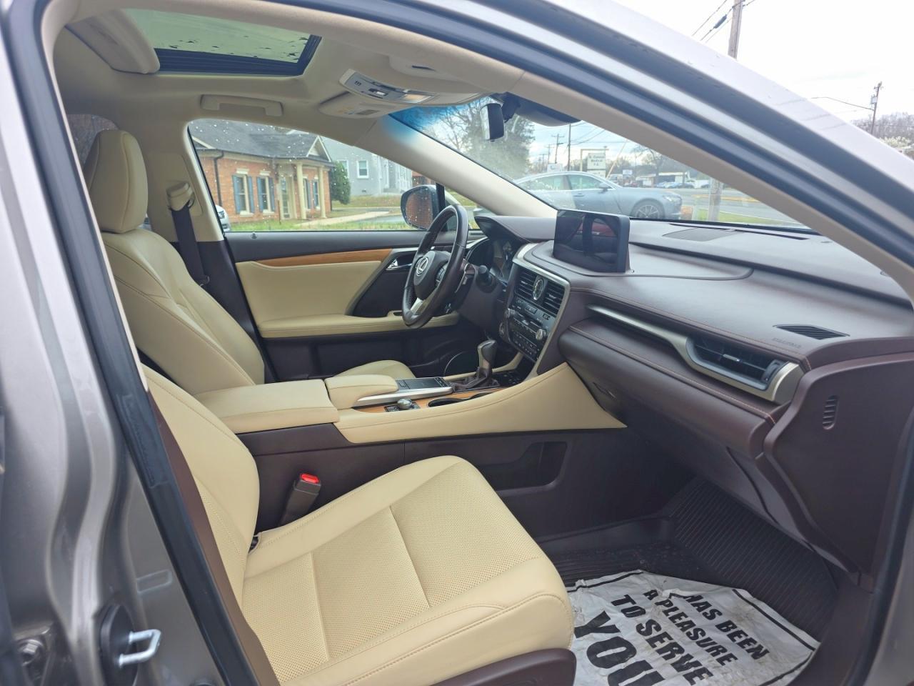 2020 Lexus Rx 350L Base - Фото 5