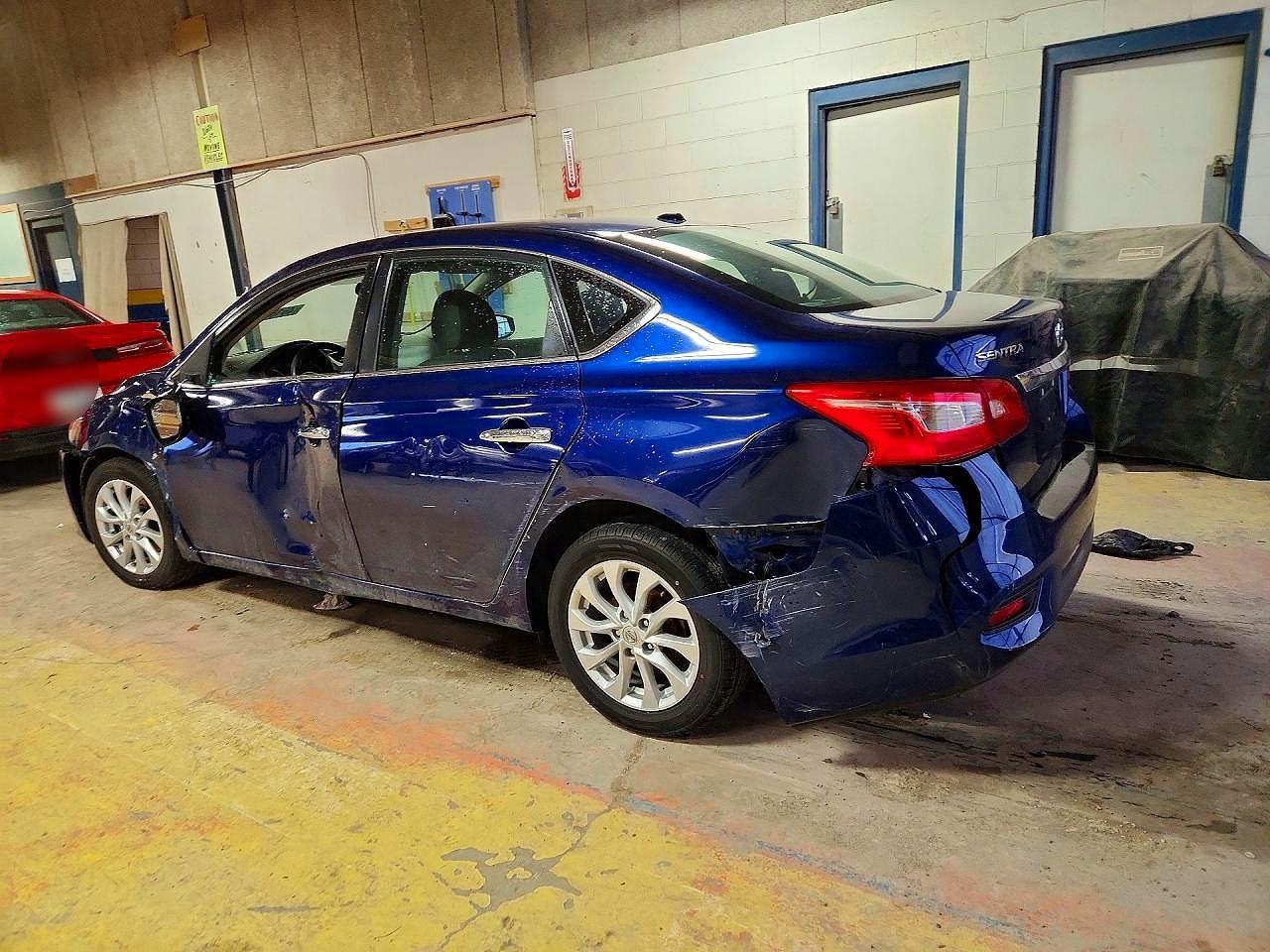 2018 Nissan Sentra Sv - Фото 2