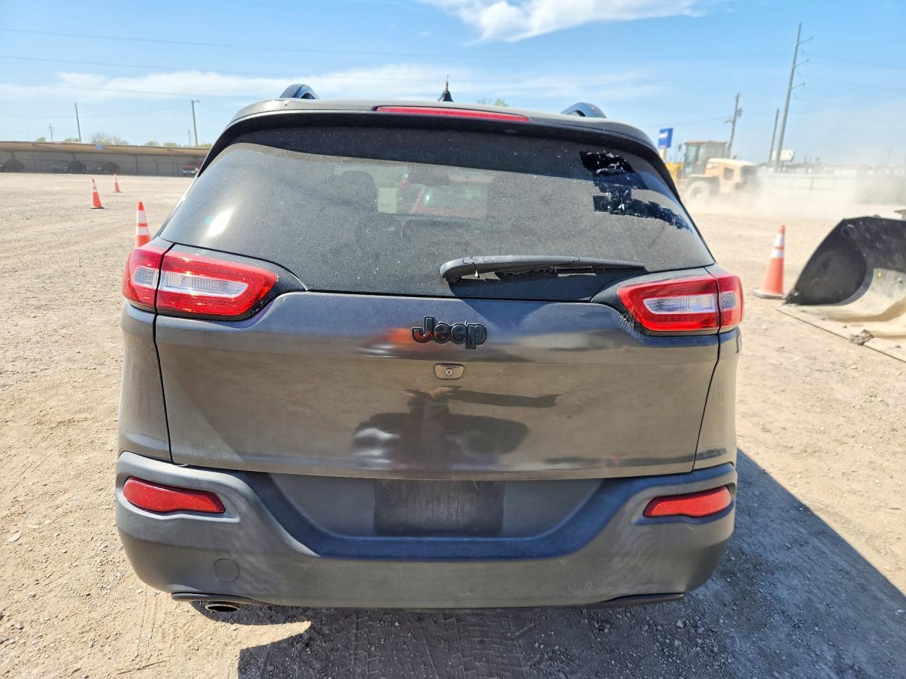 2014 Jeep Cherokee Latitude - Image 6