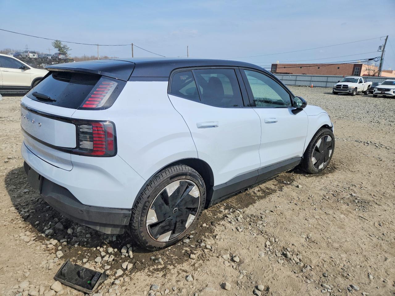 2025 Volvo Ex30 Plus - Фото 3