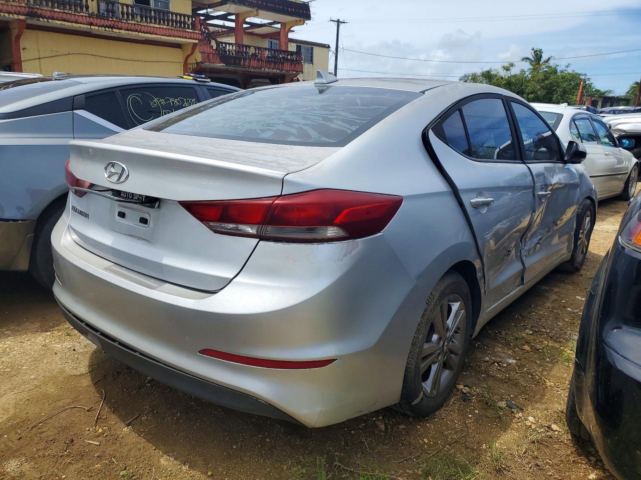 2018 Hyundai Elantra Se - Image 3