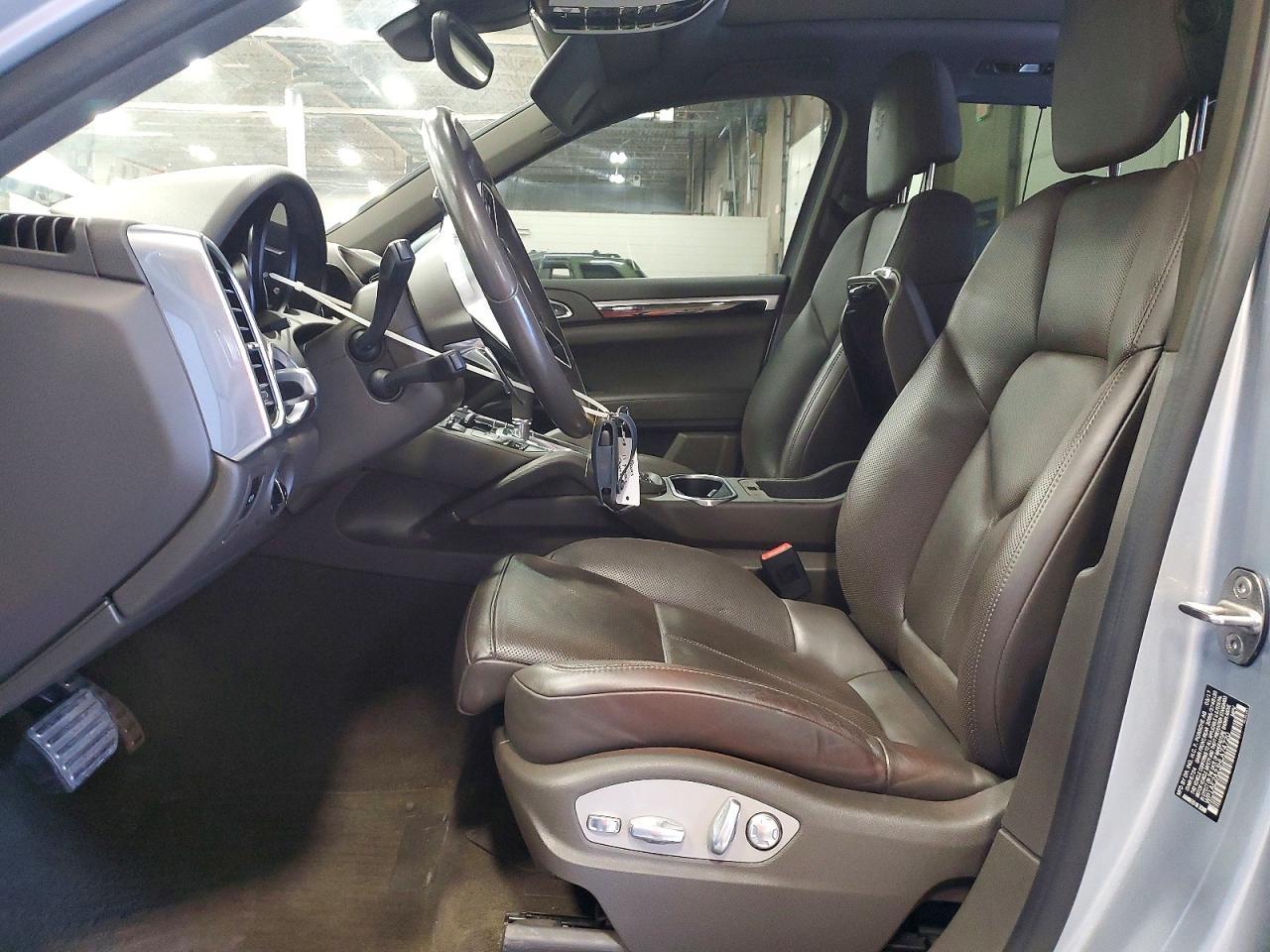 2017 Porsche Cayenne Se Hybrid Platinum - Image 7