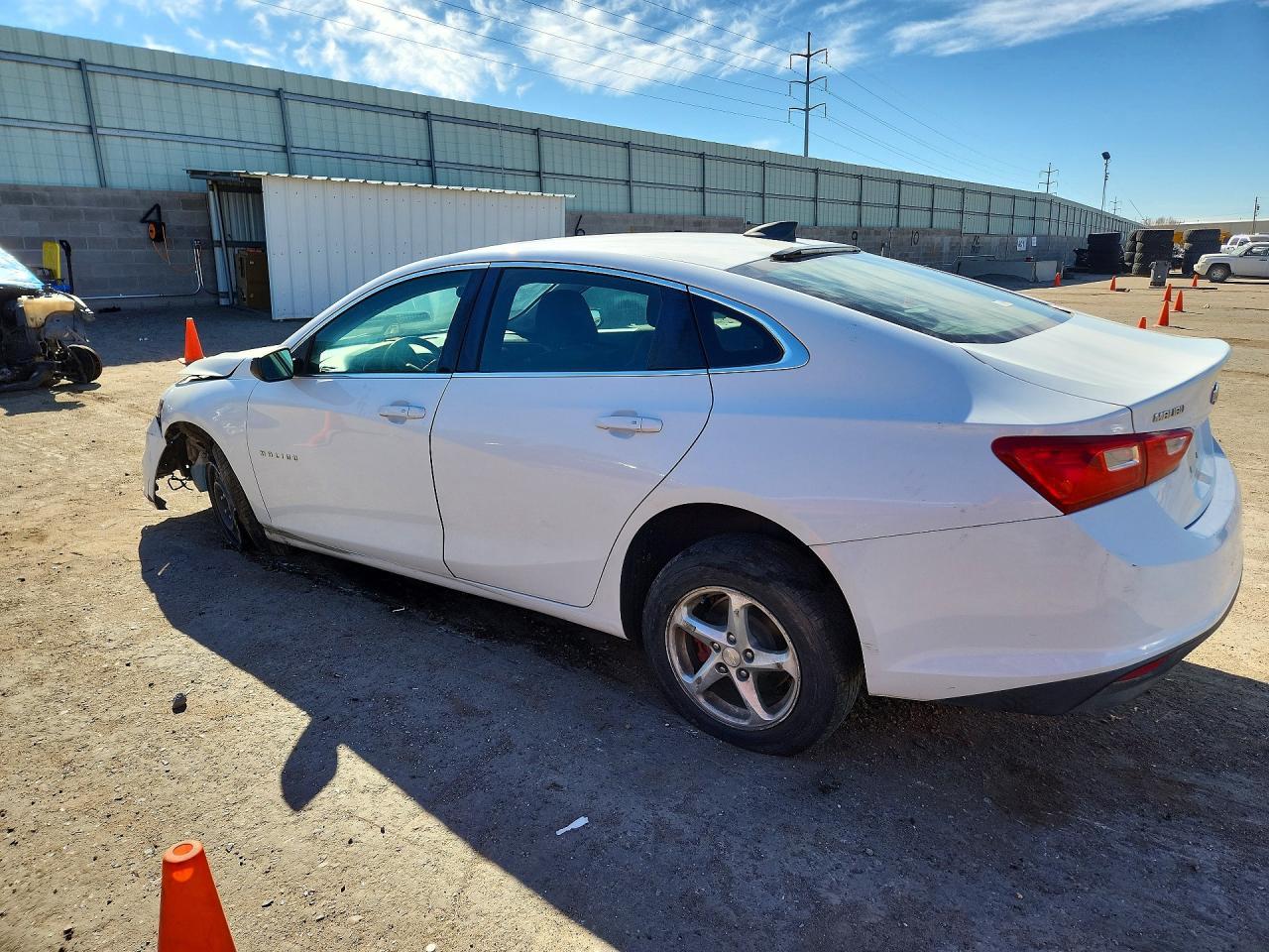 2018 Chevrolet Malibu Ls - Фото 2