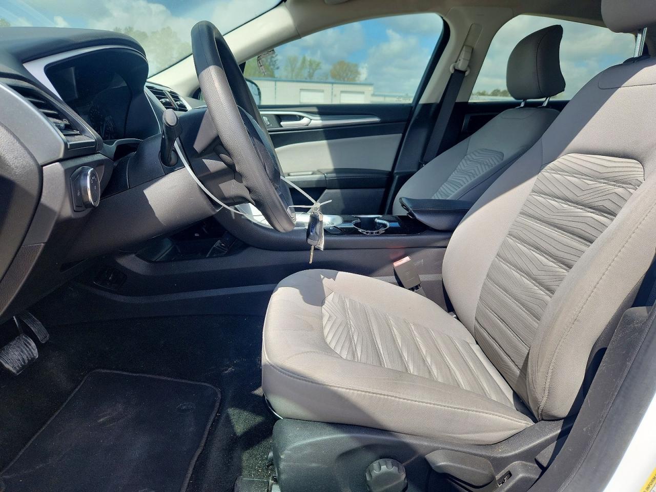 2016 Ford Fusion - Image 7