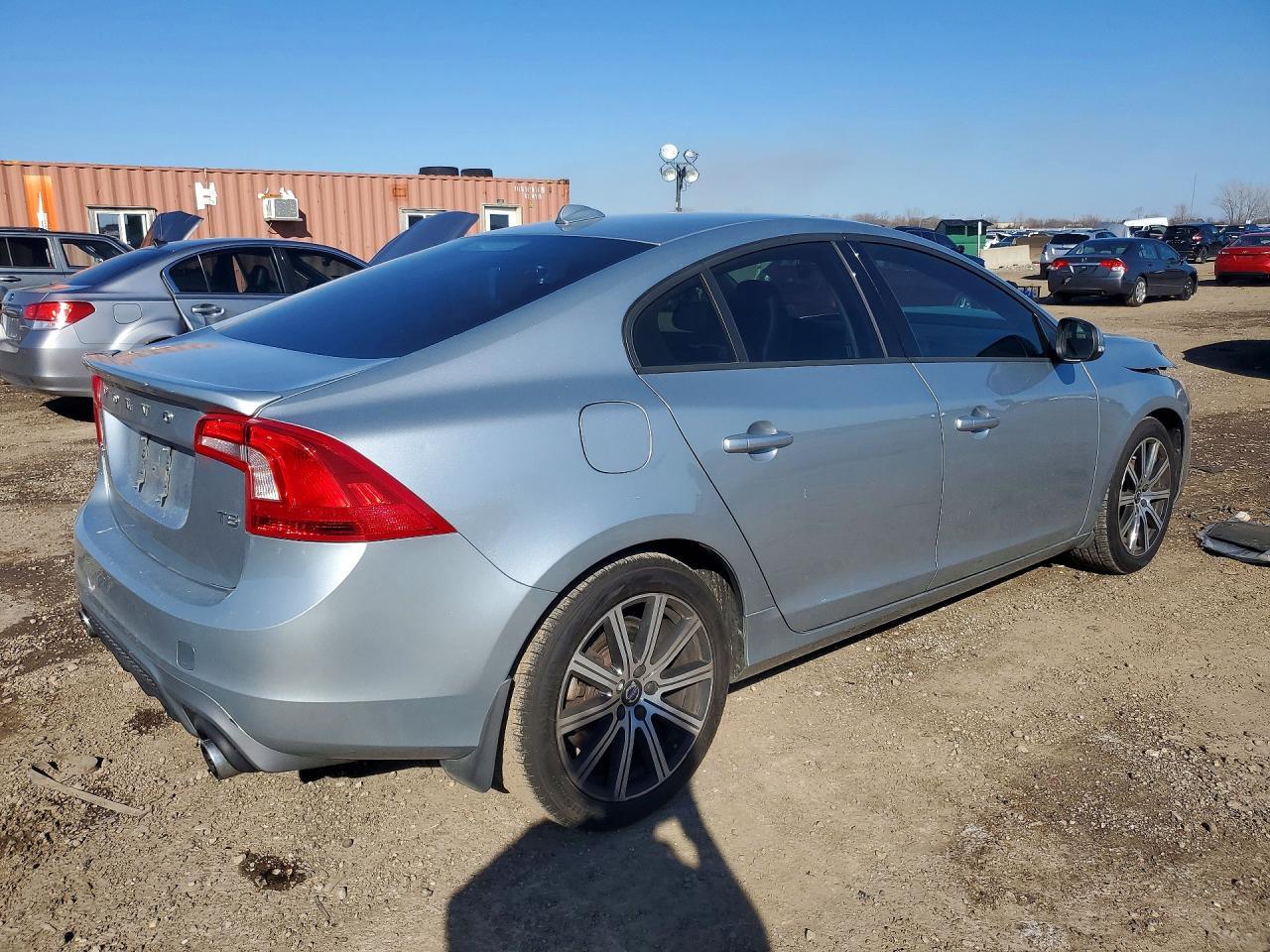 2017 Volvo S60 - Image 3
