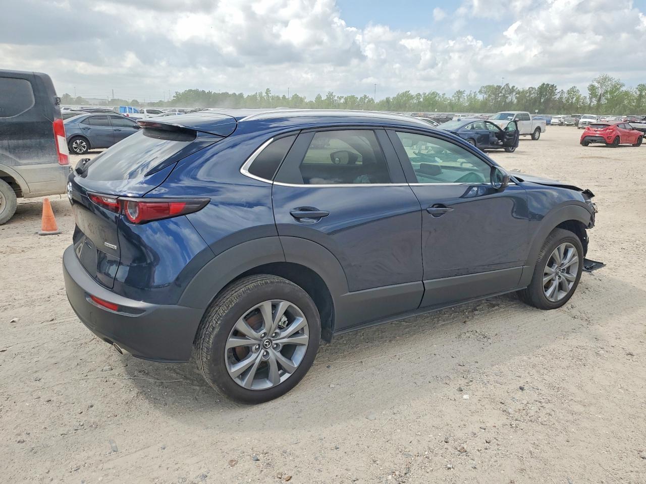 2025 Mazda Cx-30 Preferred - Image 3