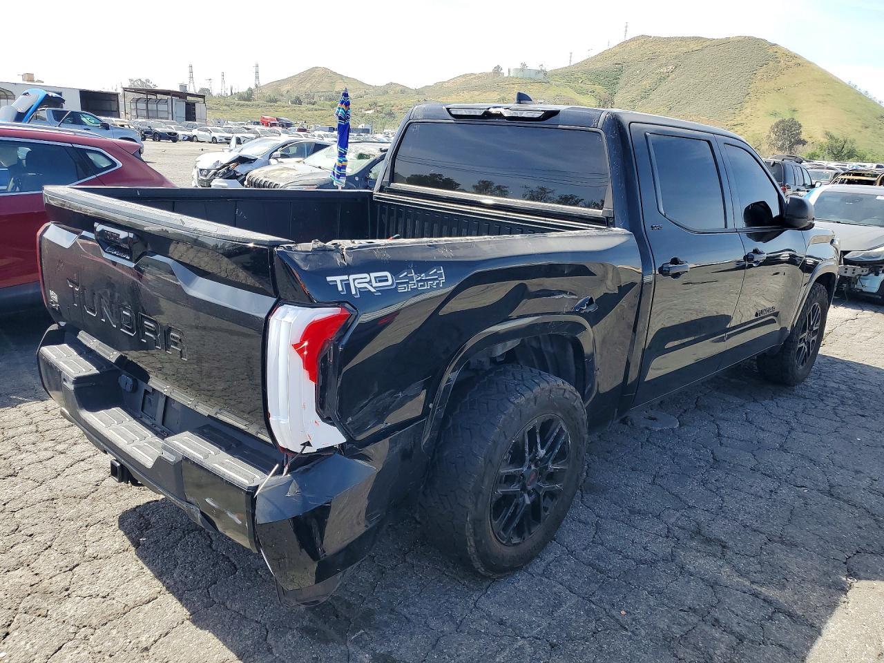 2023 Toyota Tundra Sr5 - Image 3