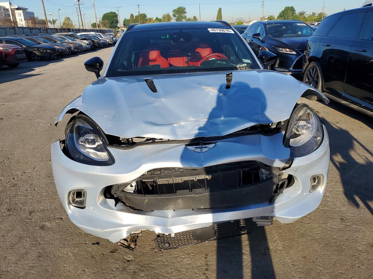 2021 Aston Martin Dbx - Image 5