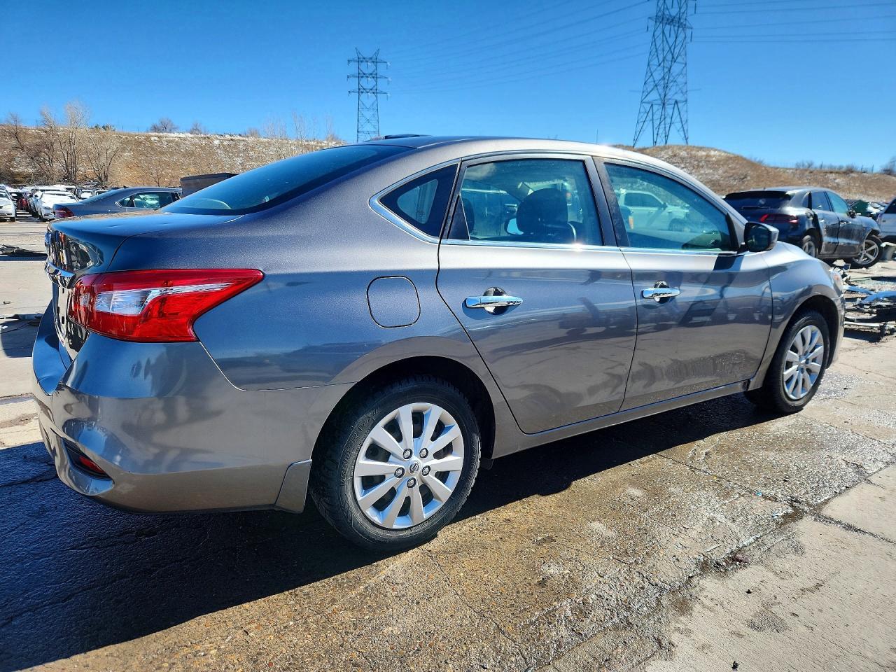 2019 Nissan Sentra S - Фото 3