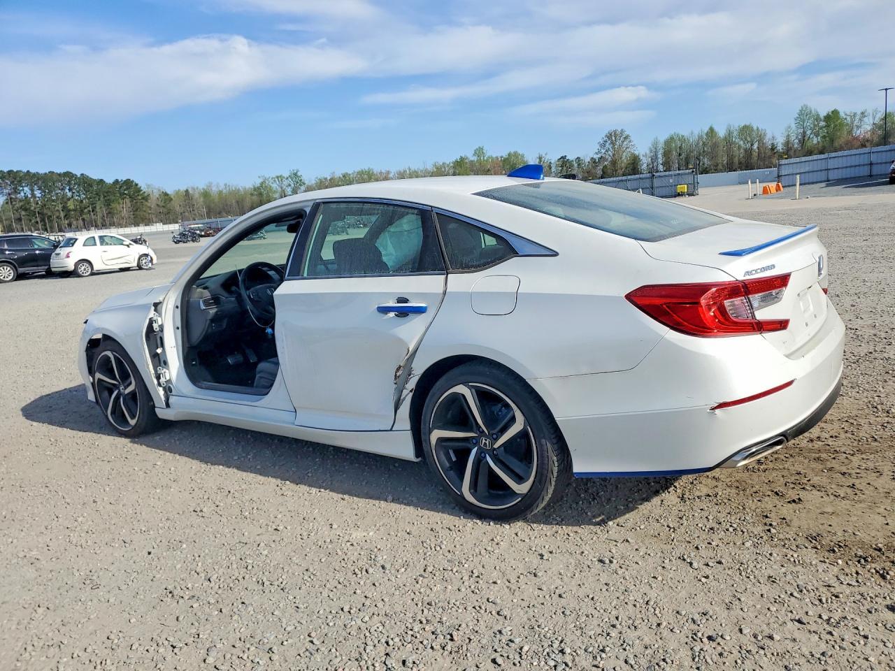 2018 Honda Accord Sport - Image 2