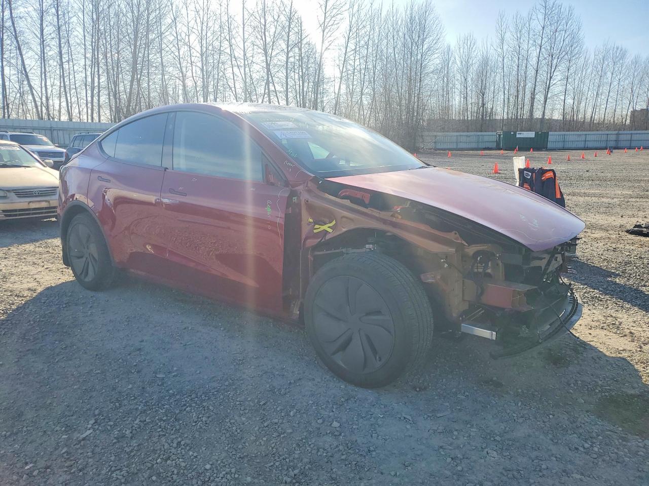 2026 Tesla Model Y - Фото 4