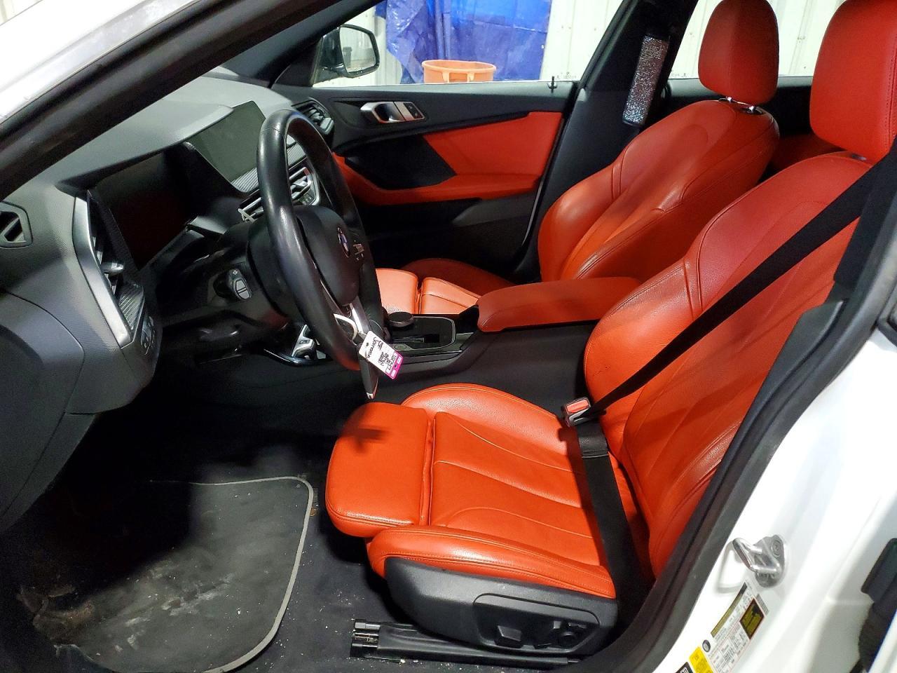 2021 BMW 228Xi - Фото 7