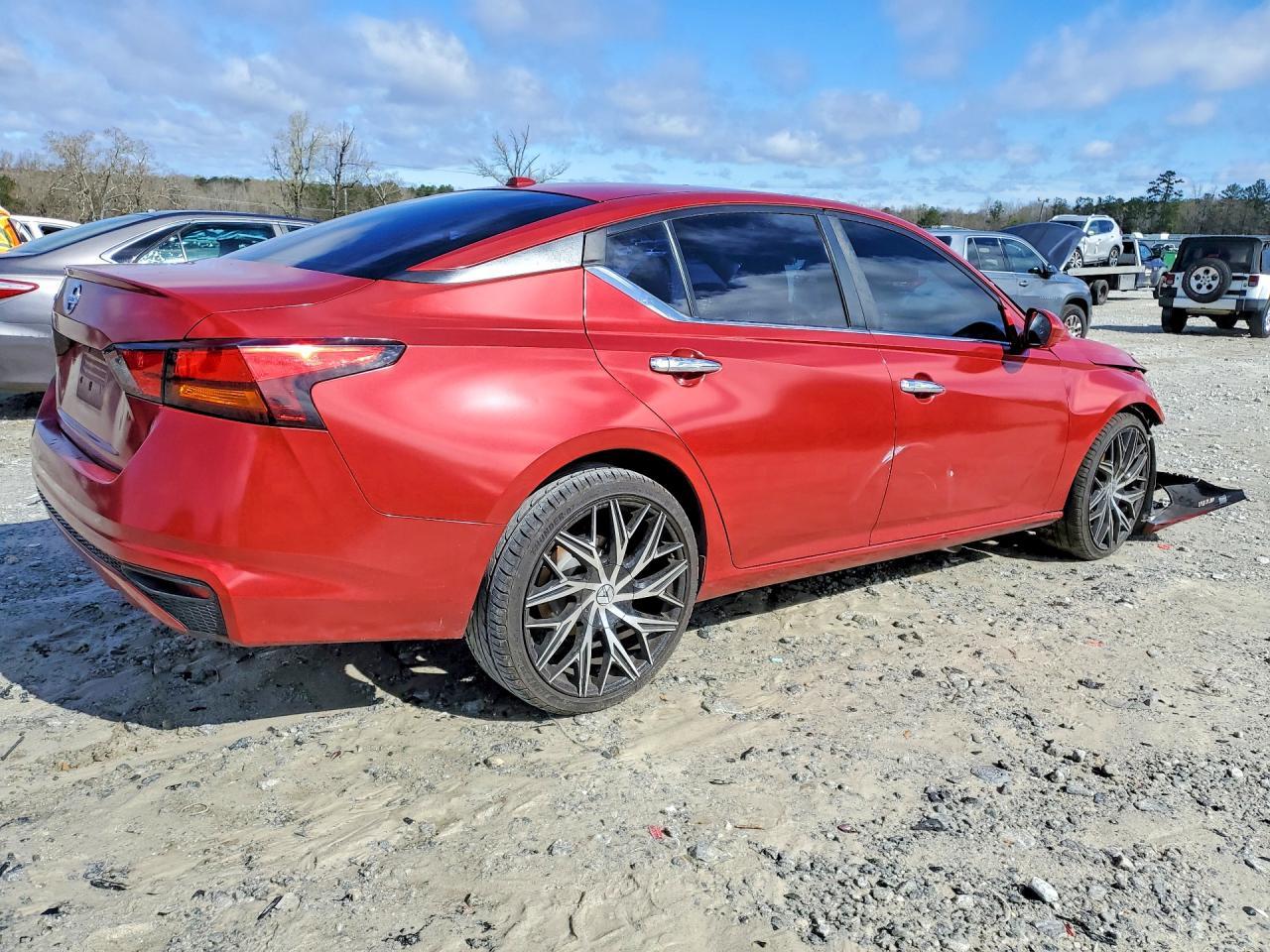 2020 Nissan Altima 2.5 S - Фото 3