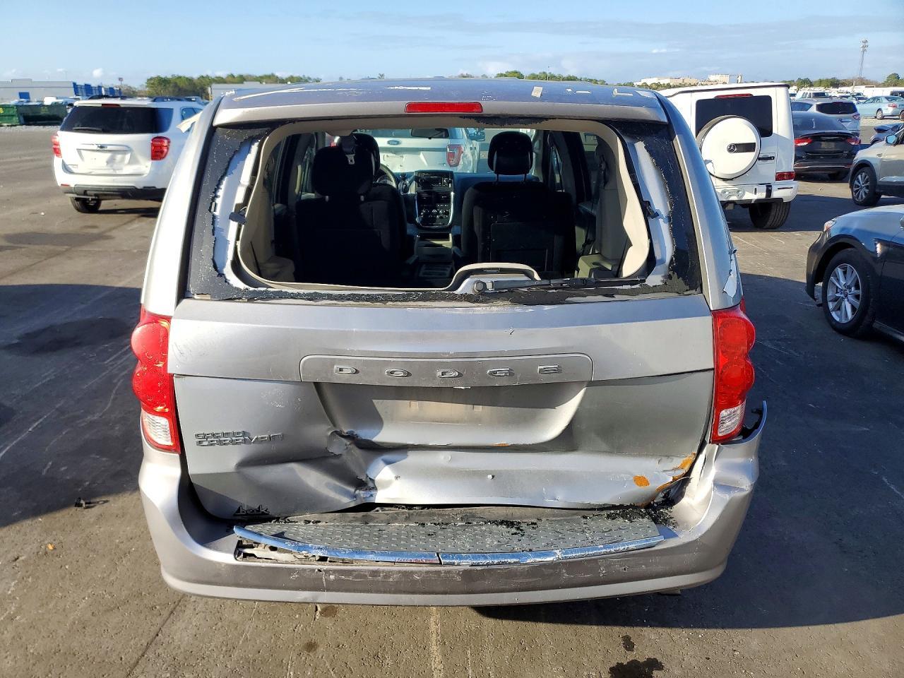 2014 Dodge Grand Caravan Se - Image 6