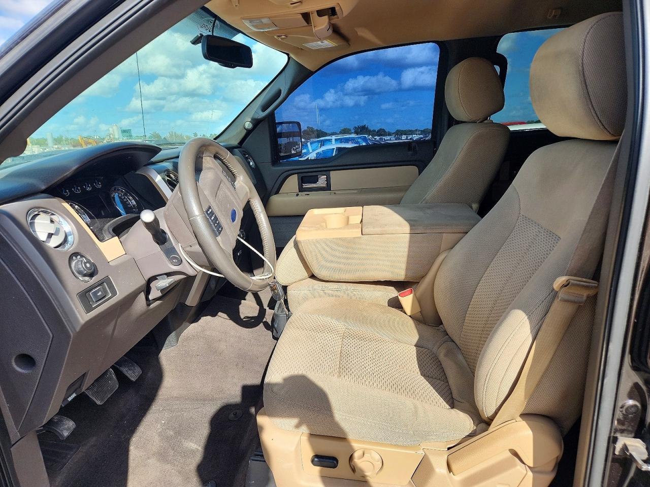 2013 Ford F150 Supercrew - Image 7