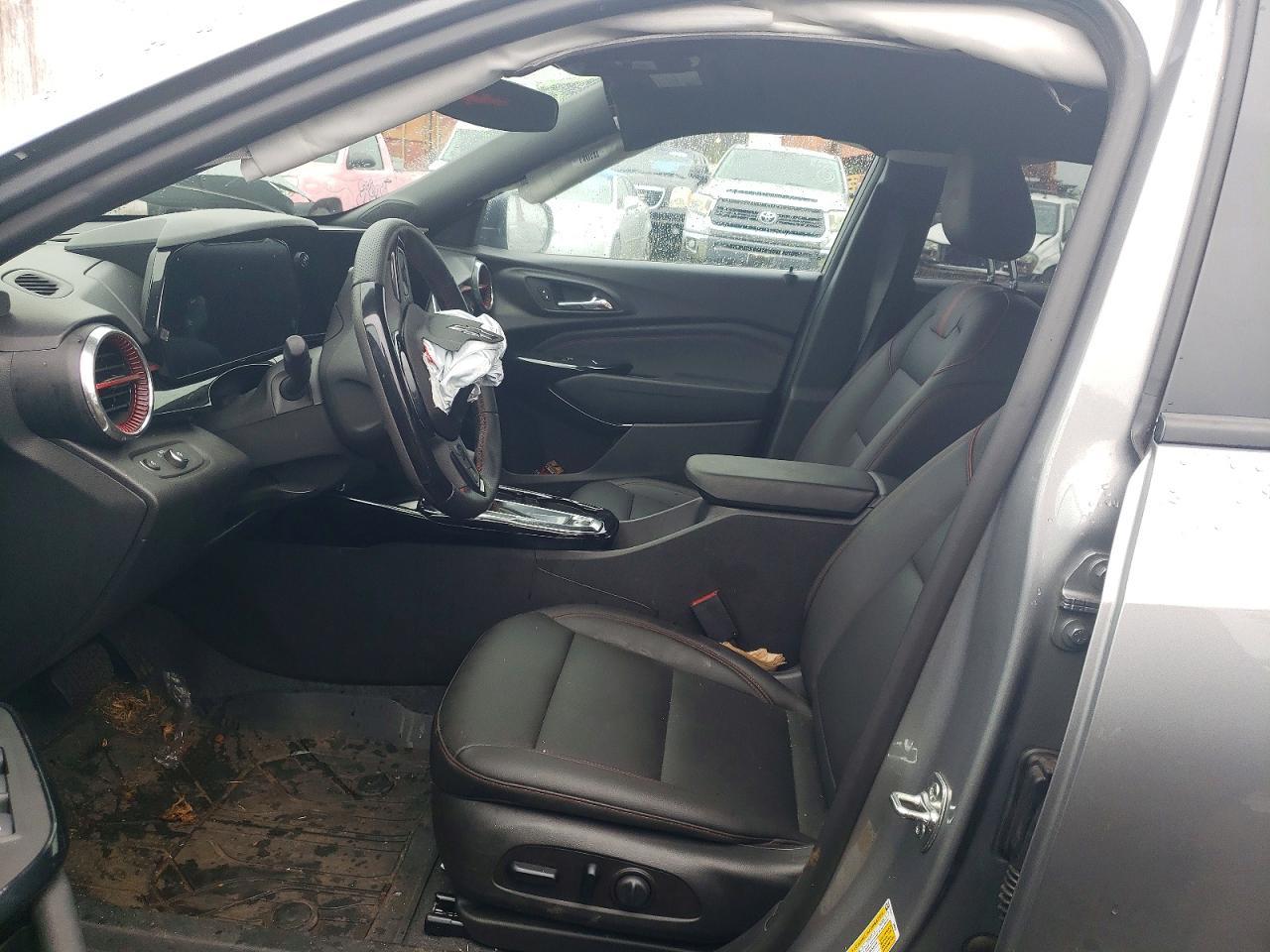 2025 Chevrolet Trax 2Rs - Image 7