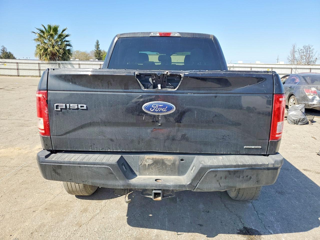 2015 Ford F150 Supercrew - Фото 6