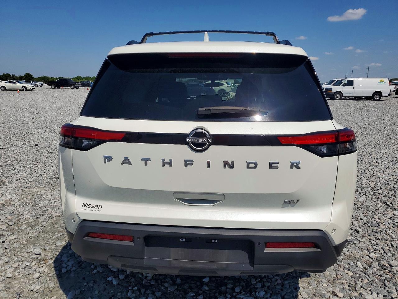 2024 Nissan Pathfinder Sv - Image 6