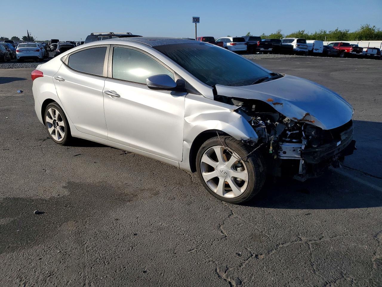 2013 Hyundai Elantra Limited - Фото 4