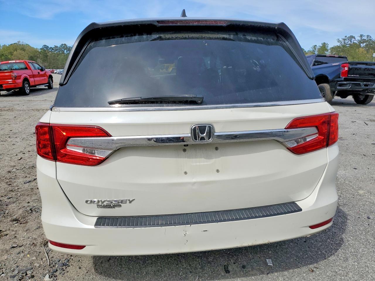 2019 Honda Odyssey - Image 6