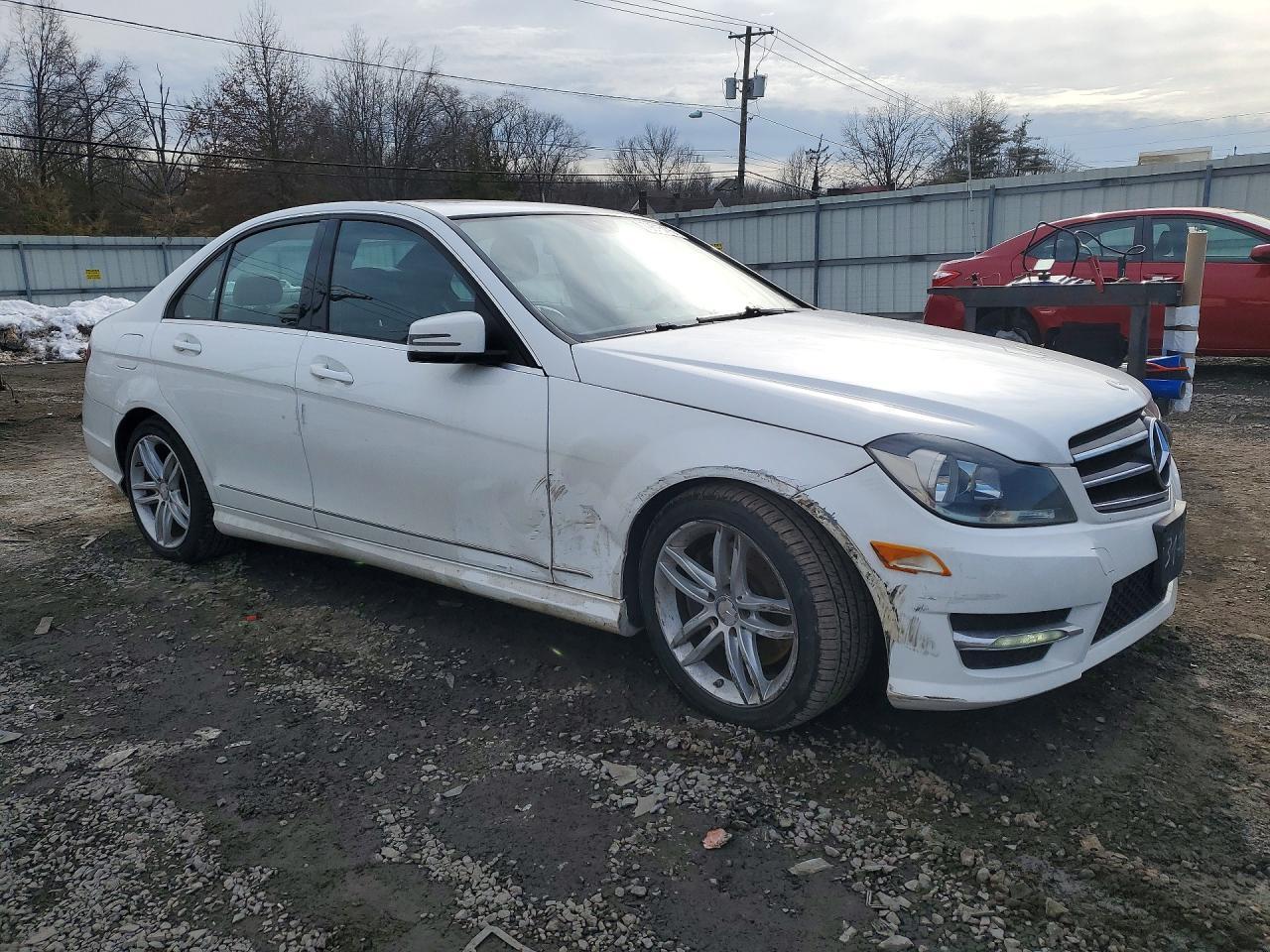 2014 Mercedes-Benz C 300 4Matic - Фото 4