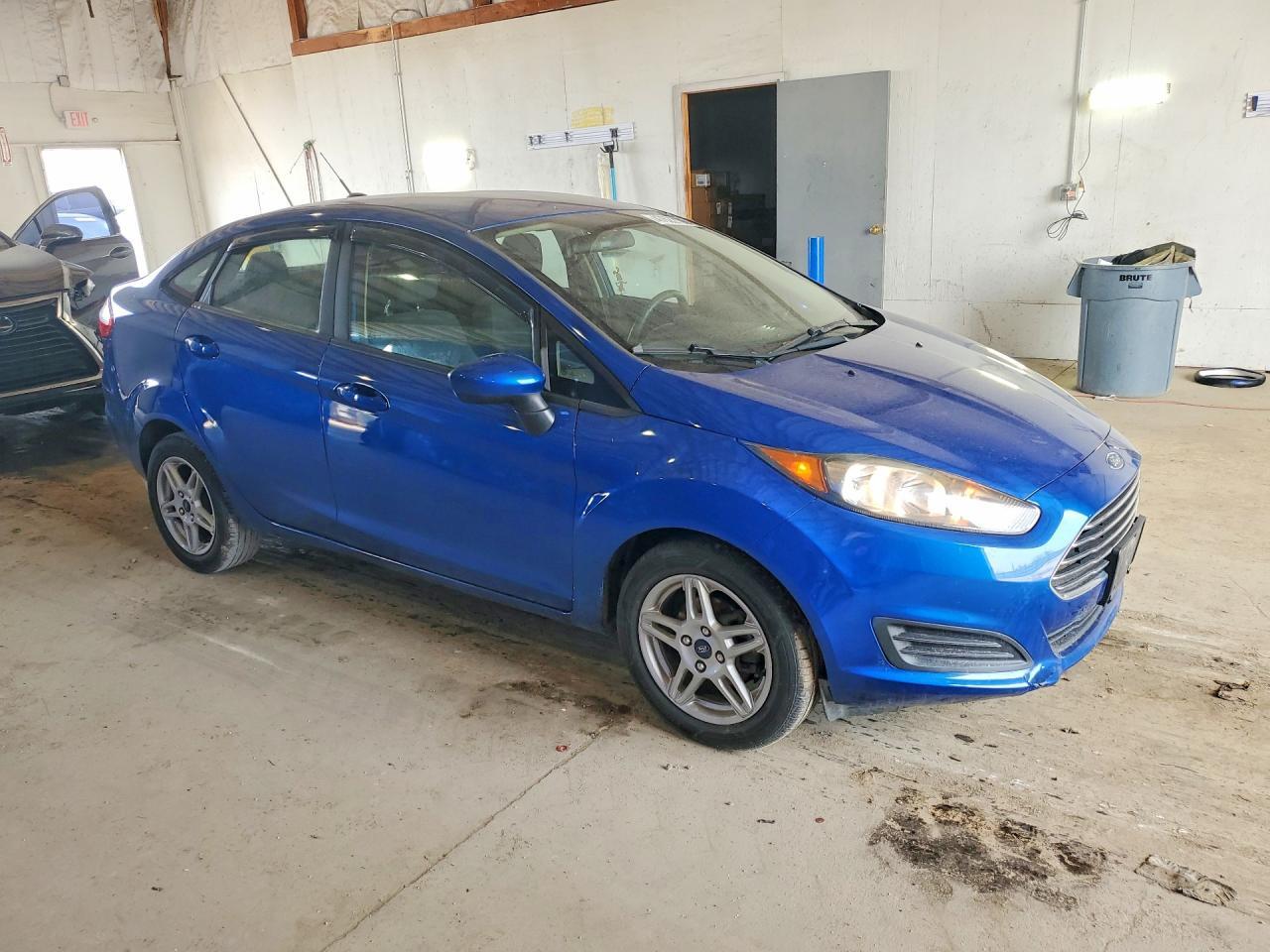 2018 Ford Fiesta Se - Image 4