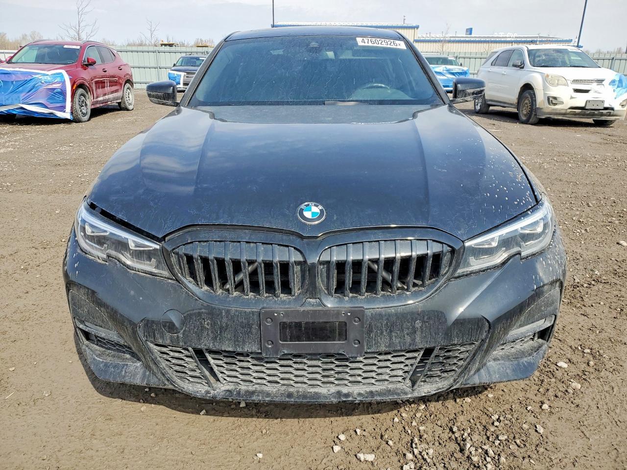 2020 BMW 330Xi - Фото 5