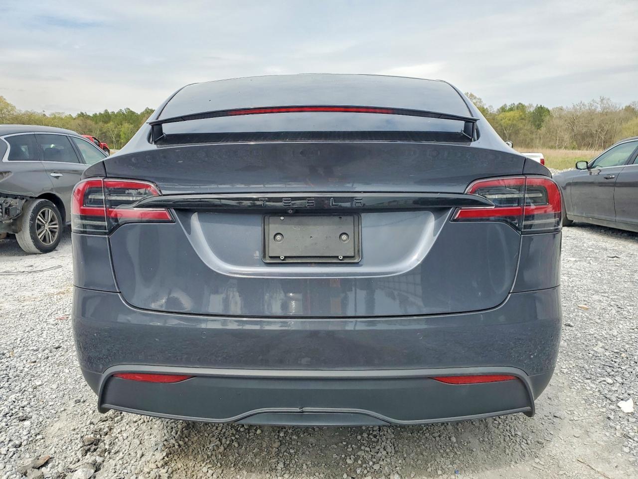 2022 Tesla Model X - Фото 6