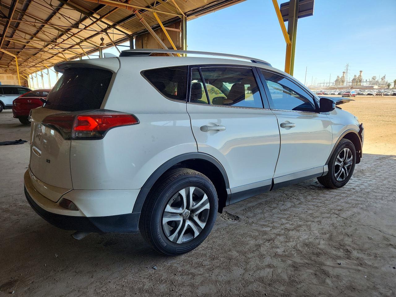 2016 Toyota Rav4 Le - Фото 3