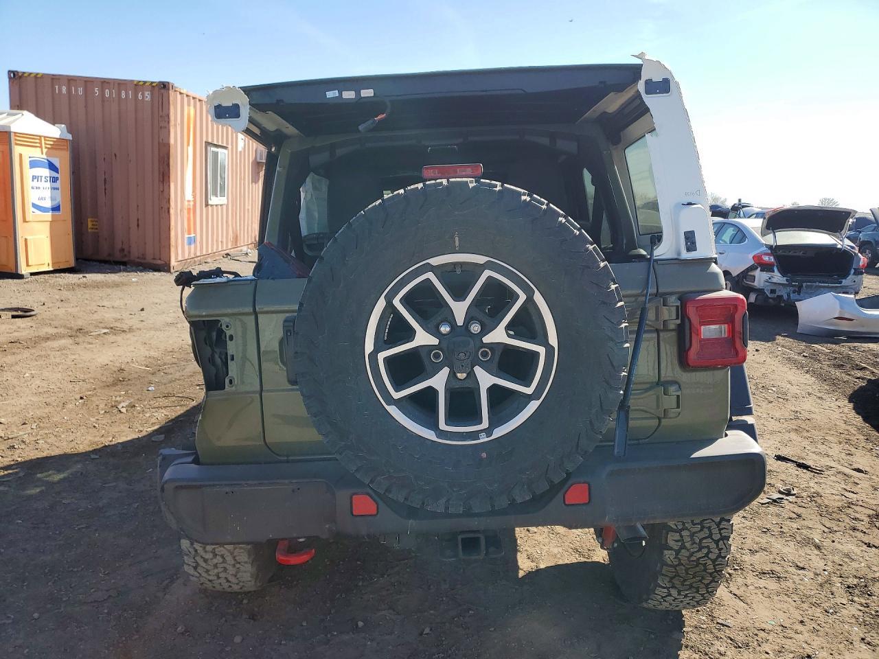 2025 Jeep Wrangler Rubicon - Image 6